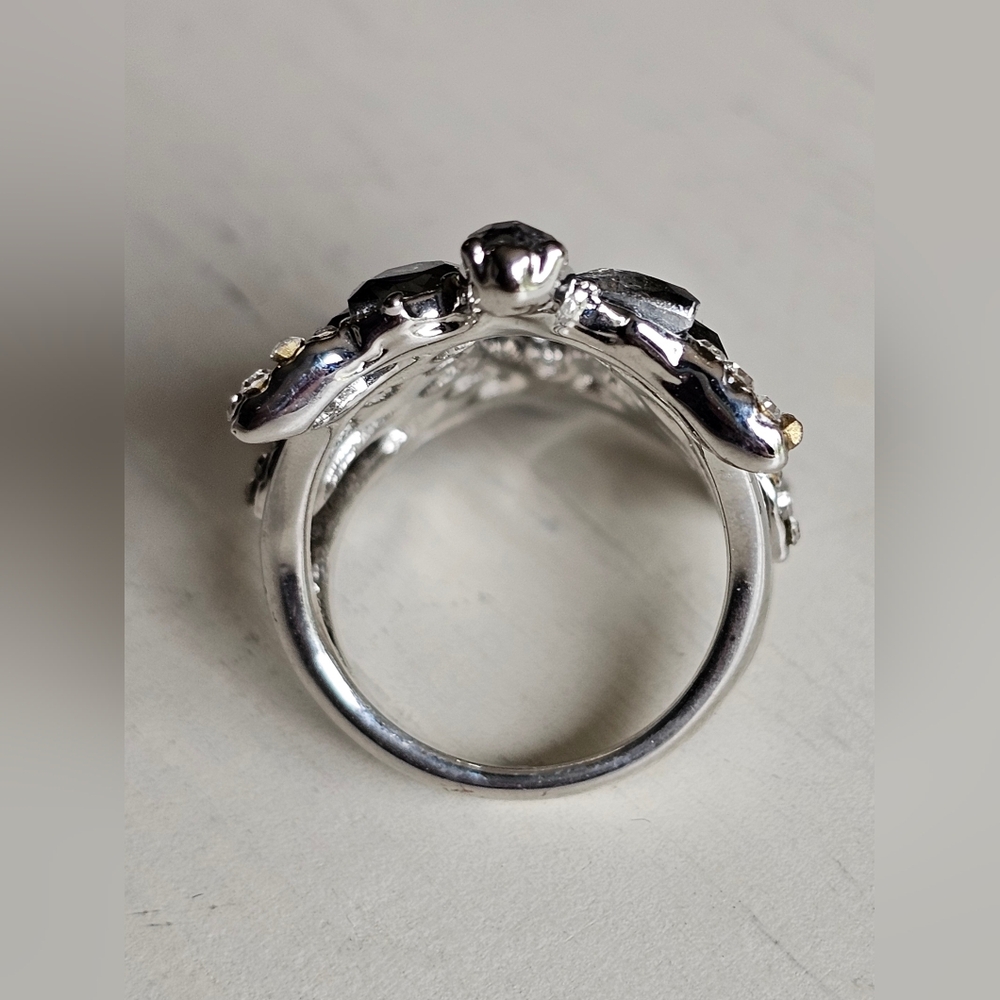 Elegant Gray Statement Ring-Size 7 - image 5